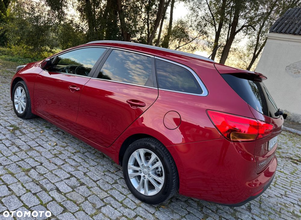Kia Ceed - 15
