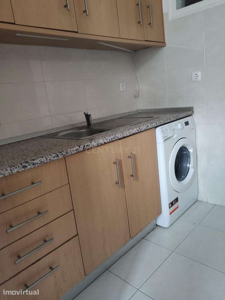 Apartamento com 4 divisões para venda em Lisboa - Grande imagem: 4/29