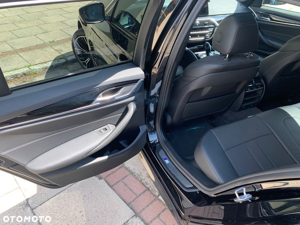 BMW Seria 5 520d M Sport sport - 20