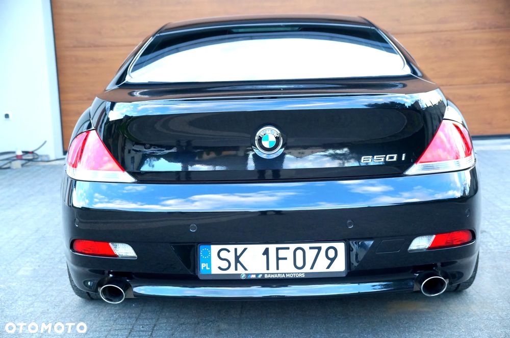 BMW Seria 6 650 i - 8