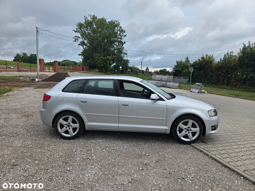 Audi A3 Sportback 1.8 TFSI Quattro Ambiente - 3