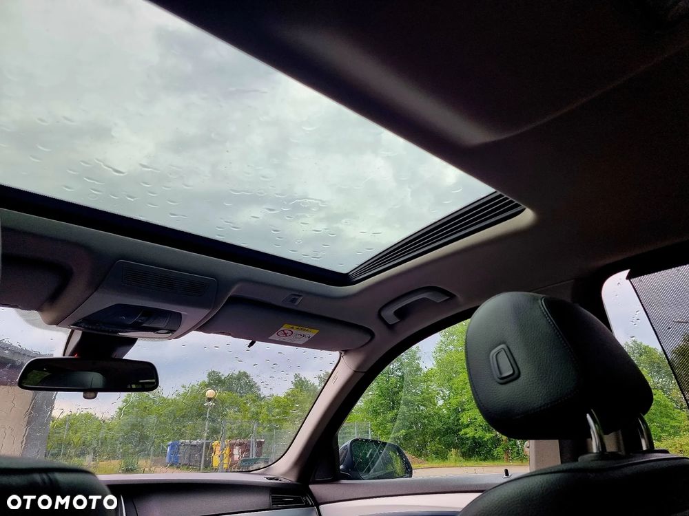 BMW Seria 5 525d Luxury Line - 7