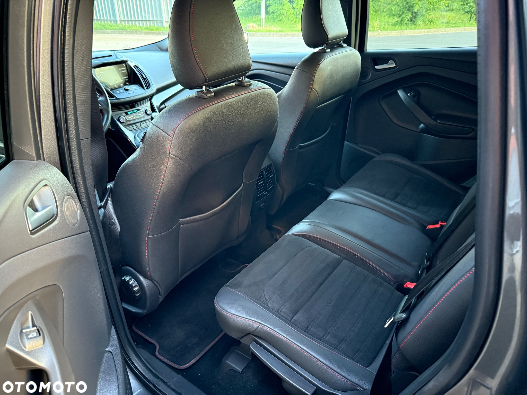 Ford Kuga - 17