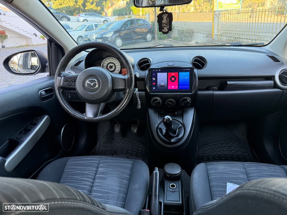 Mazda 2 - 3