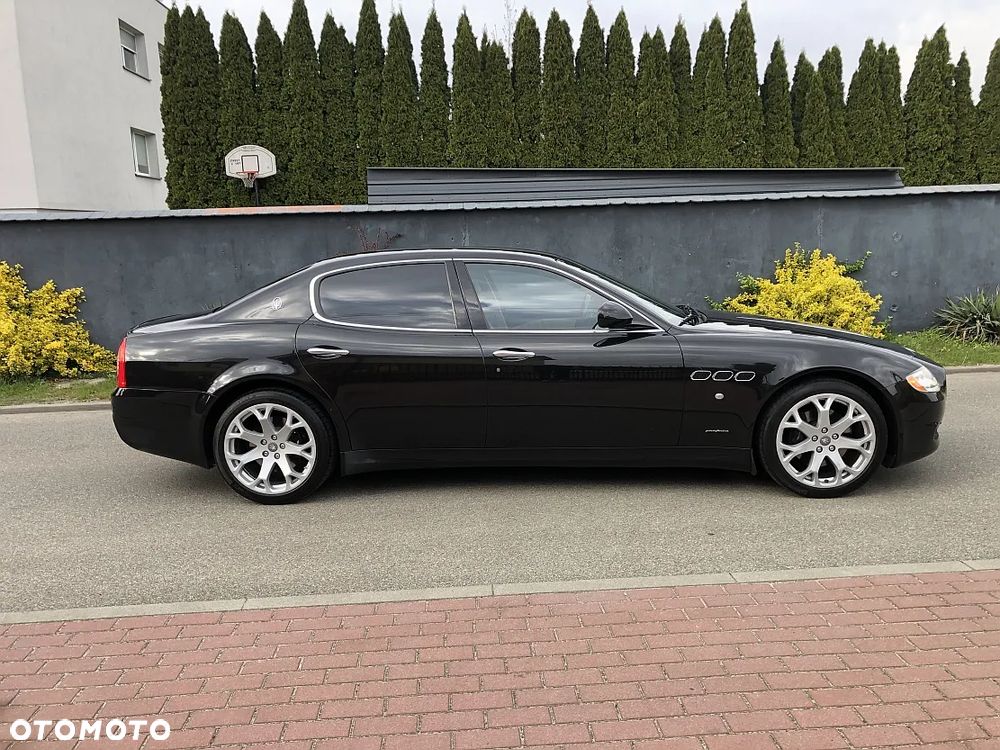 Maserati Quattroporte - 4