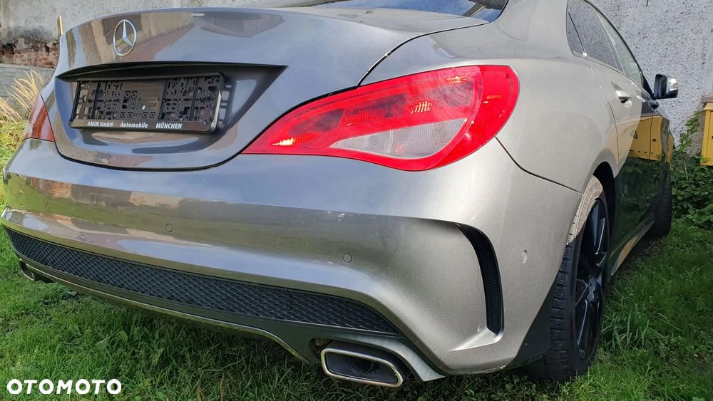 Mercedes-Benz CLA 220 CDI 7G-DCT AMG Line - 13