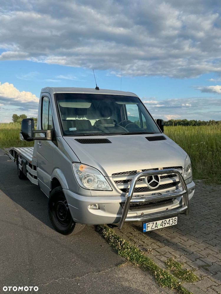 Mercedes-Benz Sprinter - 2
