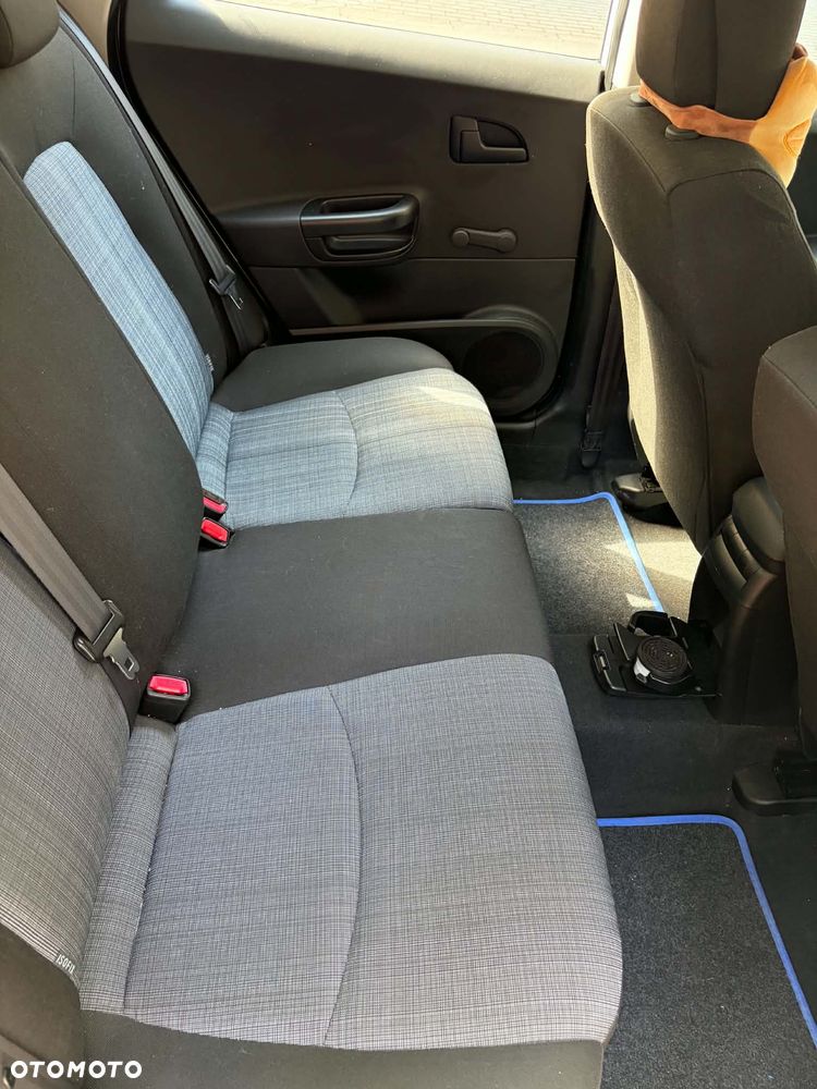 Kia Ceed - 13