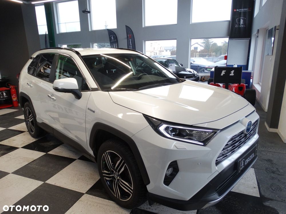 Toyota RAV4 - 8