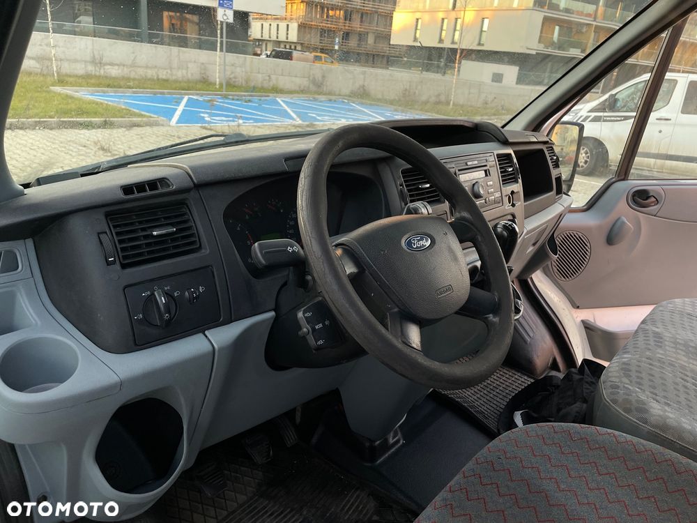 Ford Transit - 7