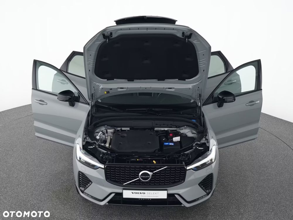 Volvo XC 60 B4 D AWD Plus Dark - 10