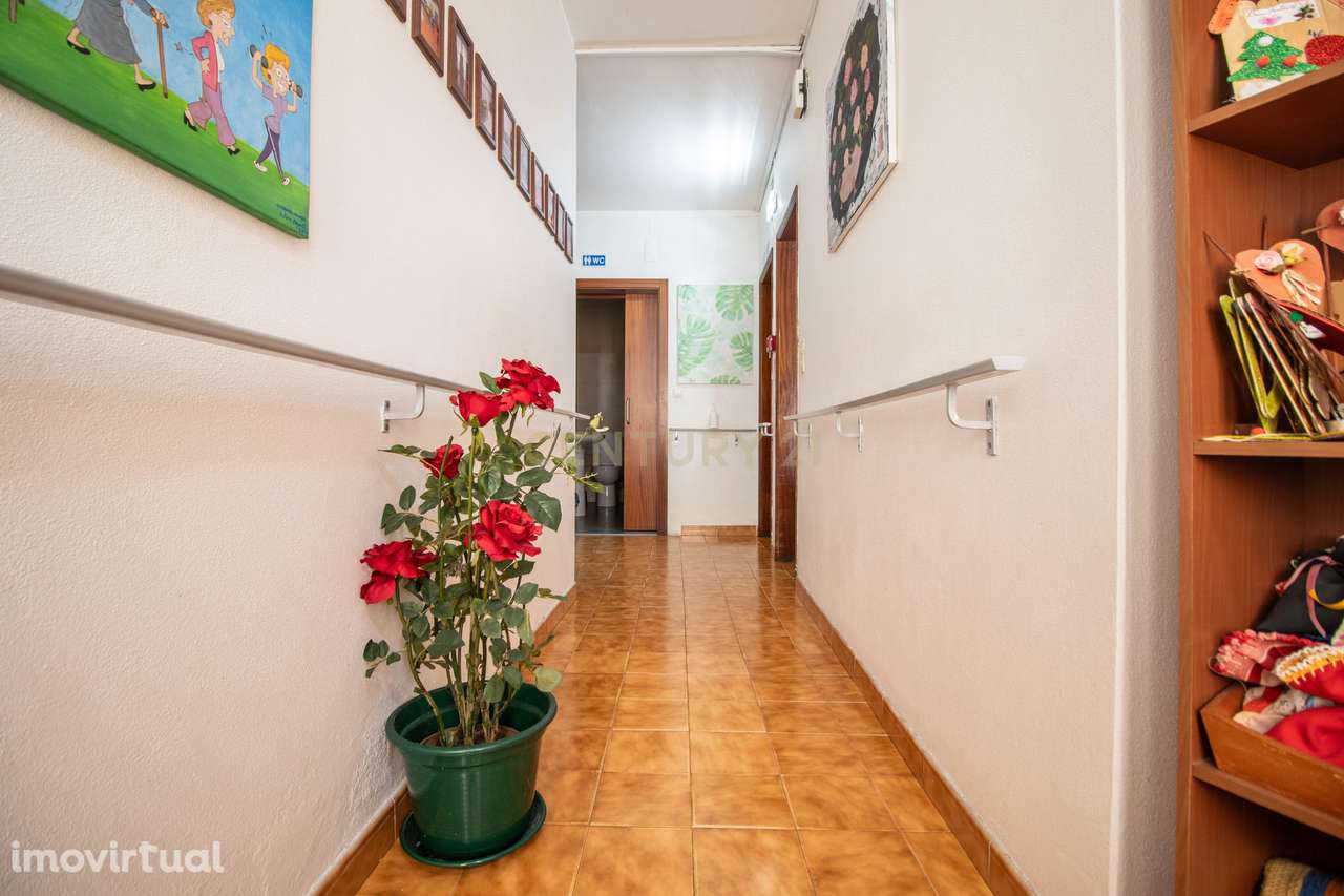 Lar em Funcionamento com rentabilidade anual acima 15%. – Vila Nova de - Grande imagem: 4/60