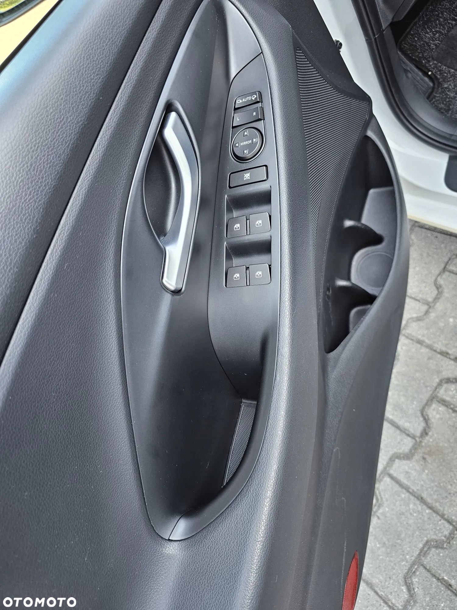 Hyundai i30 Kombi 1.4 T-GDI DCT Passion Plus - 11