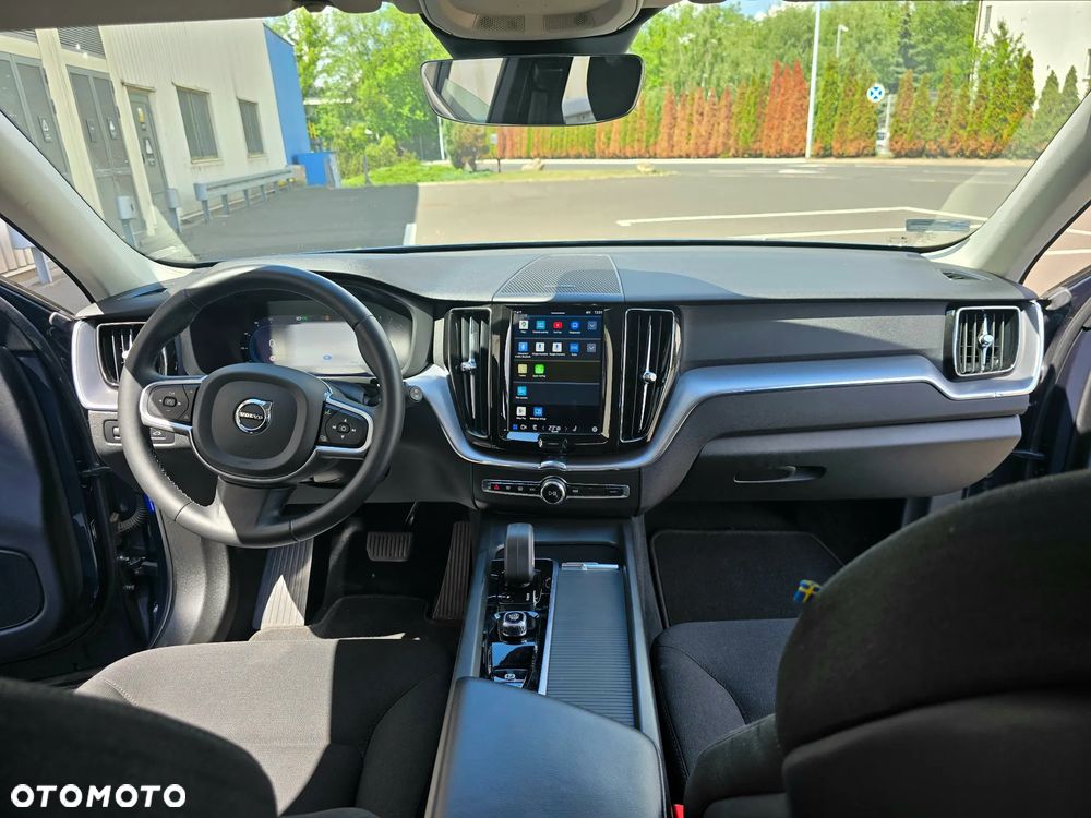 Volvo XC 60 ver-b5-b-awd-momentum-pro - 20