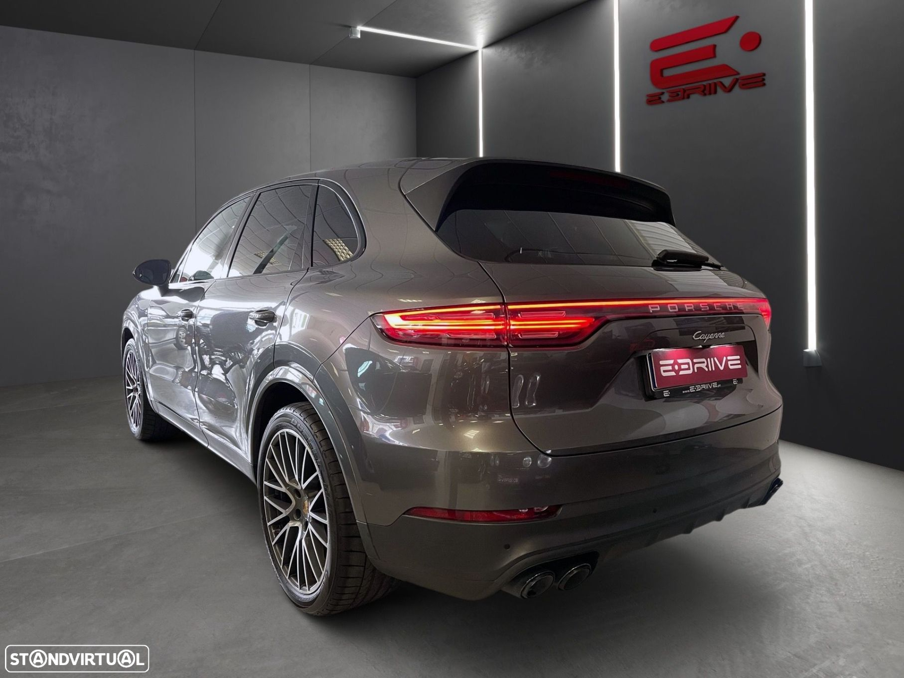 Porsche Cayenne Platinum Edition - 4