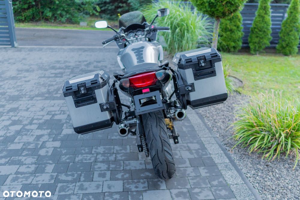 Honda CBF - 9