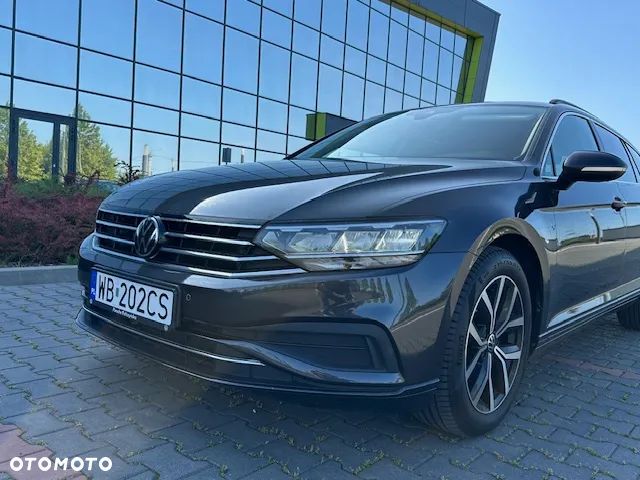 Volkswagen Passat 2.0 TDI EVO Business DSG - 1