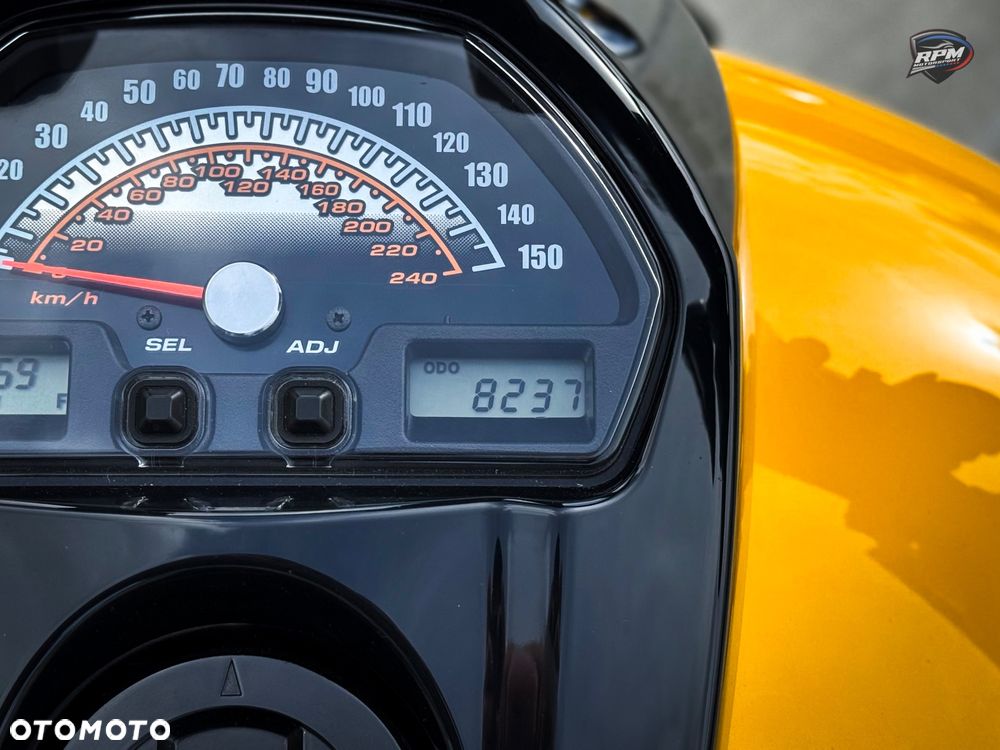 Suzuki Boulevard - 16