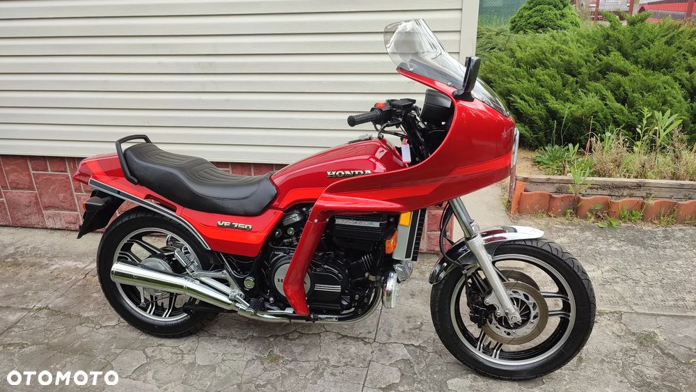 Honda VF - 10