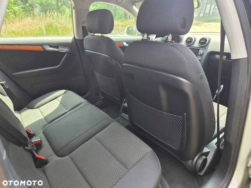 Audi A3 Sportback - 8
