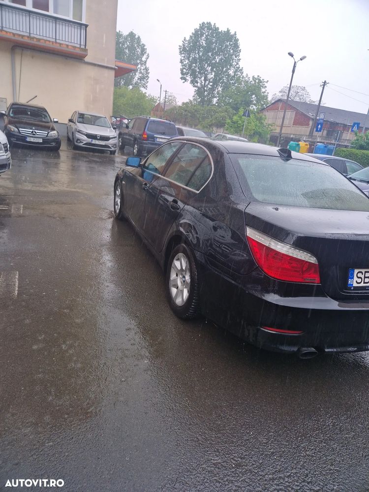 BMW Seria 5 520d Edition Lifestyle - 12