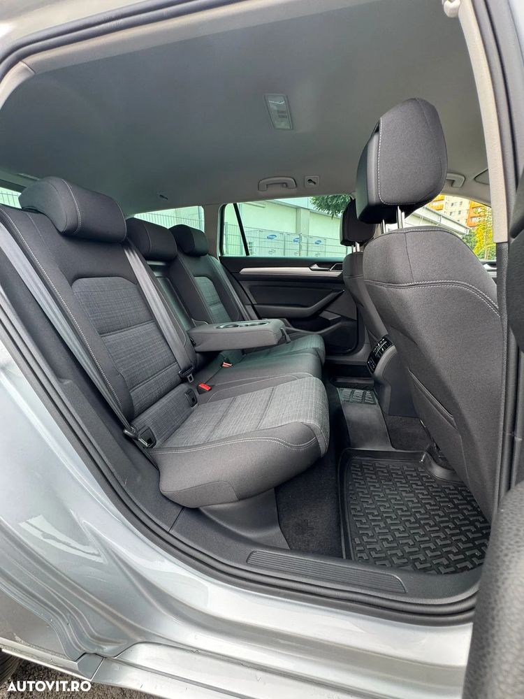 Volkswagen Passat Variant 2.0 TDI DSG Business - 7