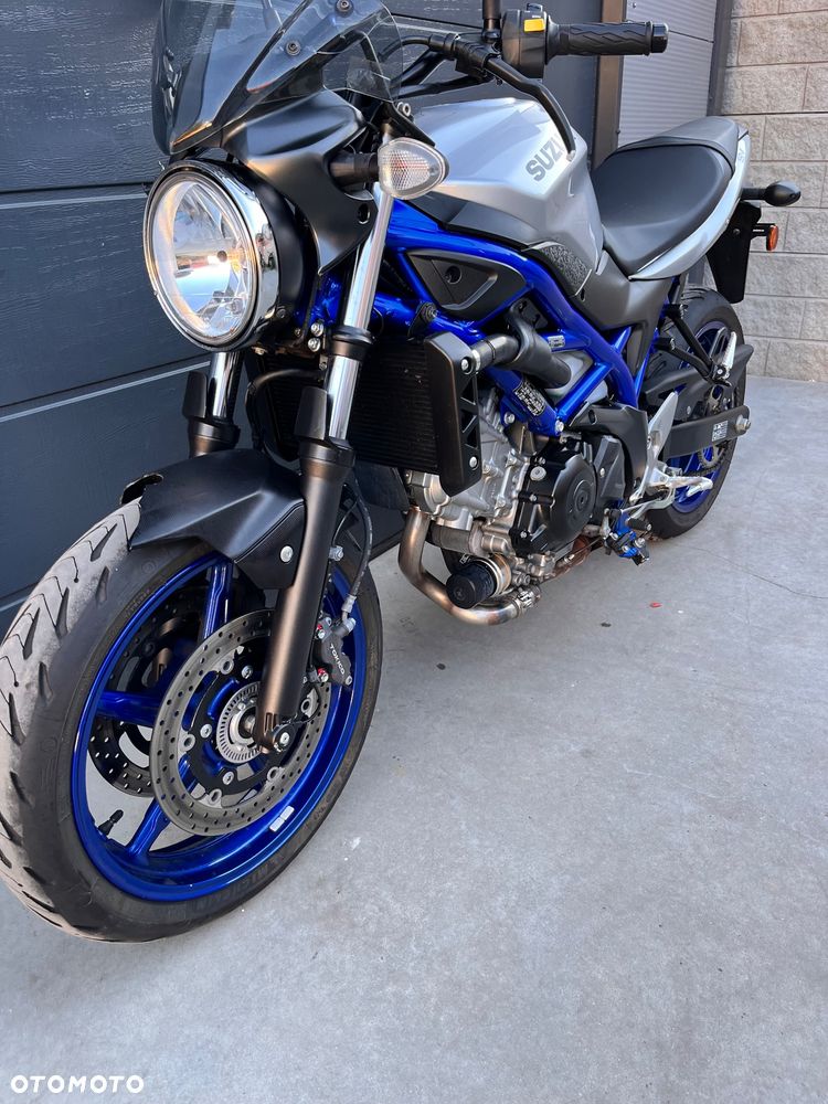 Suzuki SV - 22