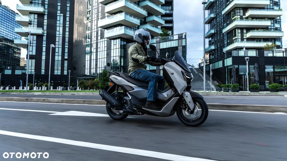 Yamaha NMAX - 21