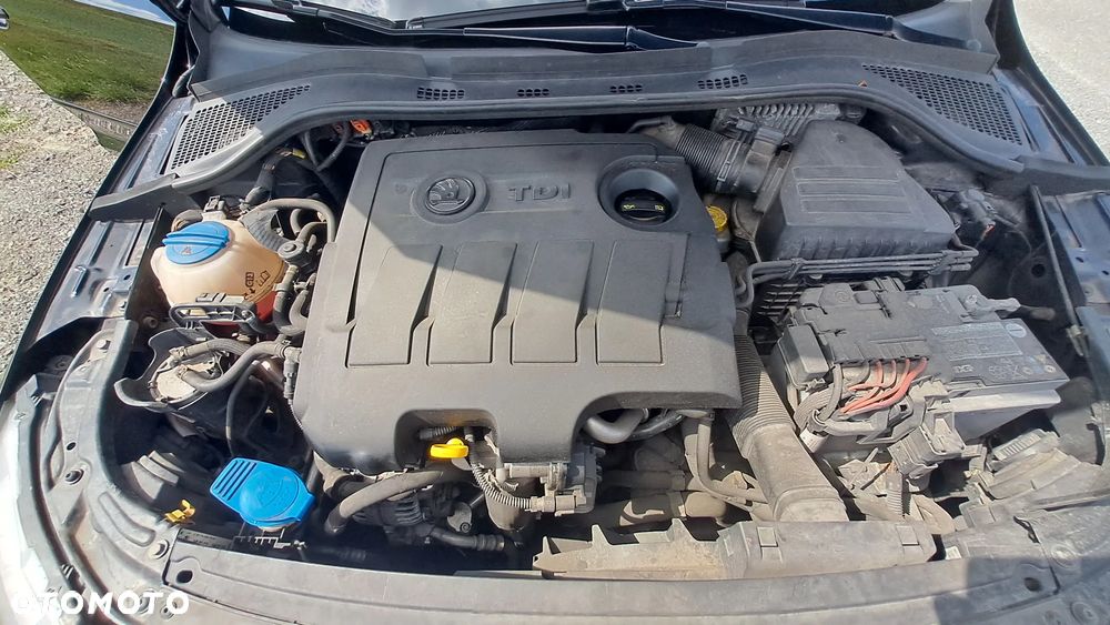 Skoda RAPID 1.6 TDI Ambition - 14