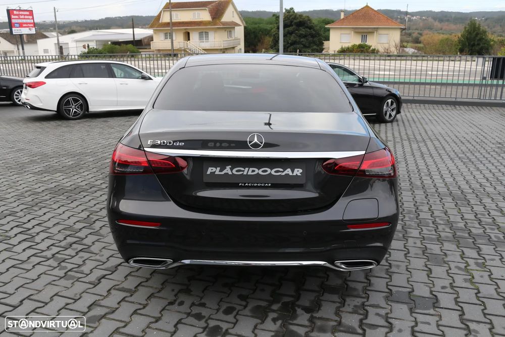 Mercedes-Benz E 300 de AMG Line - 6