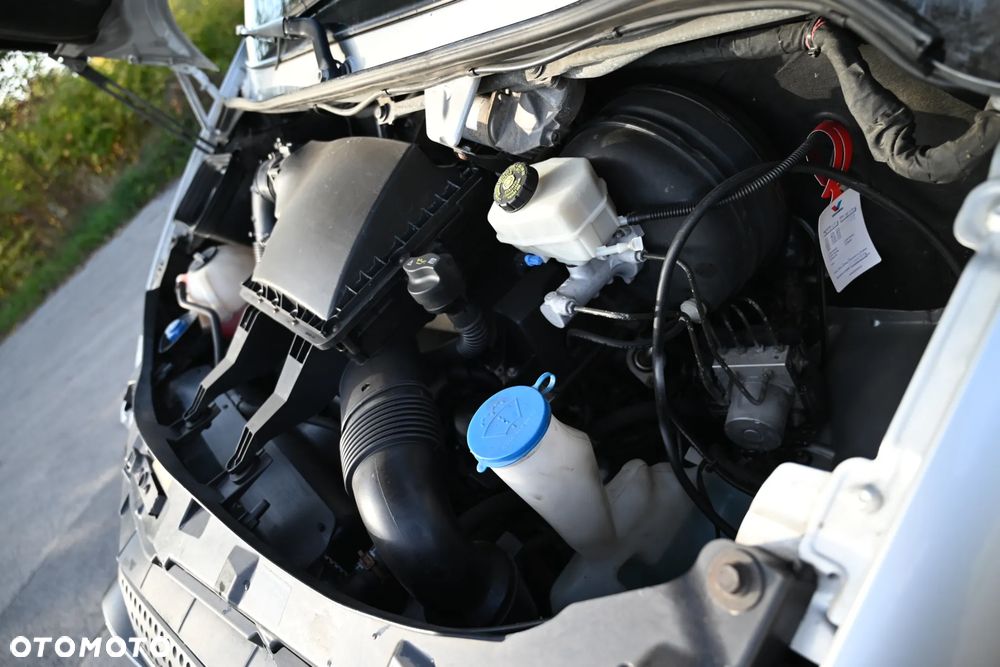 Mercedes-Benz Sprinter - 38