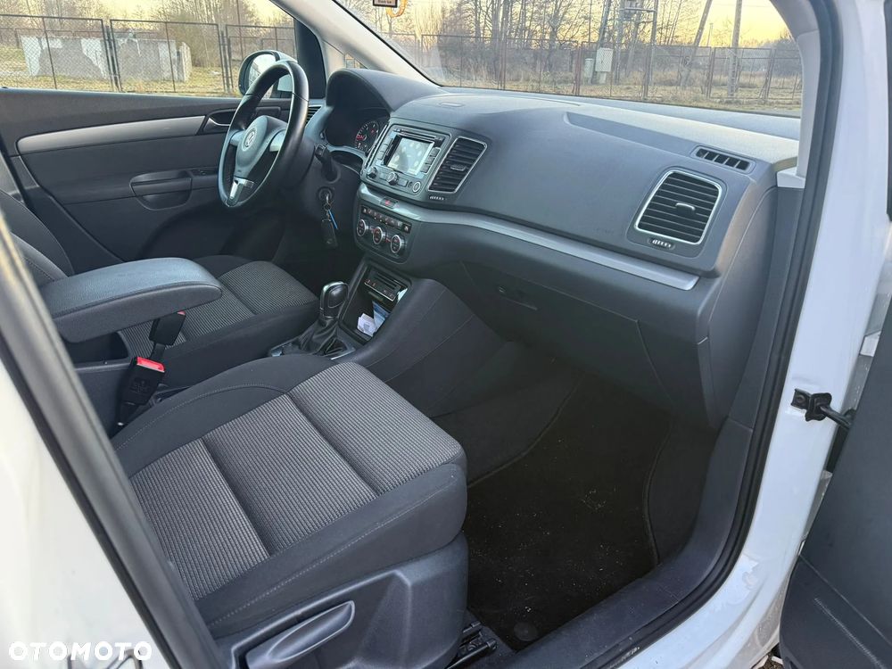 Volkswagen Sharan 2.0 TDI Comfortline DSG - 29