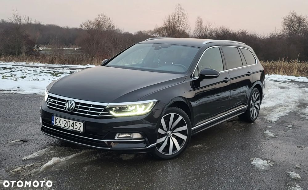Volkswagen Passat - 1