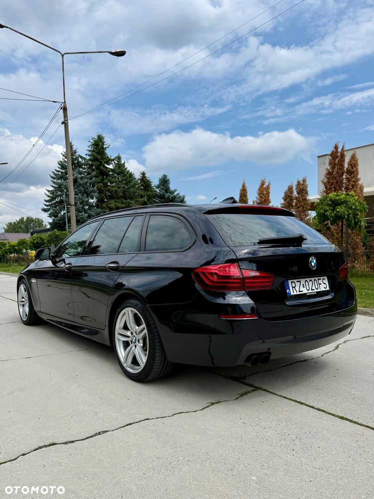 BMW Seria 5 520d M Sport - 8