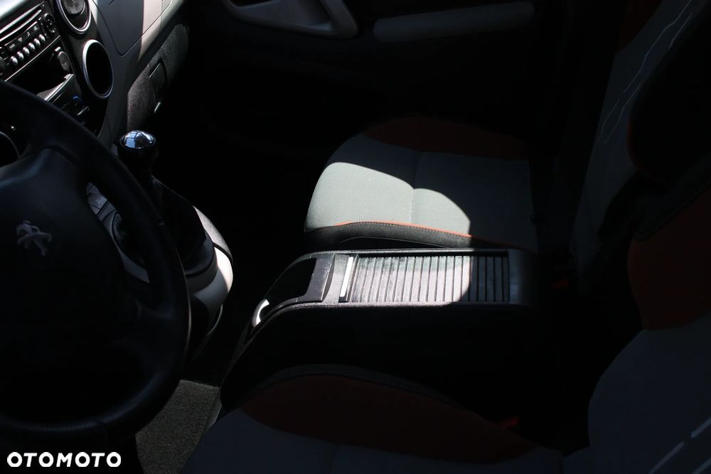 Peugeot Partner 1.6 BlueHDi Active - 14