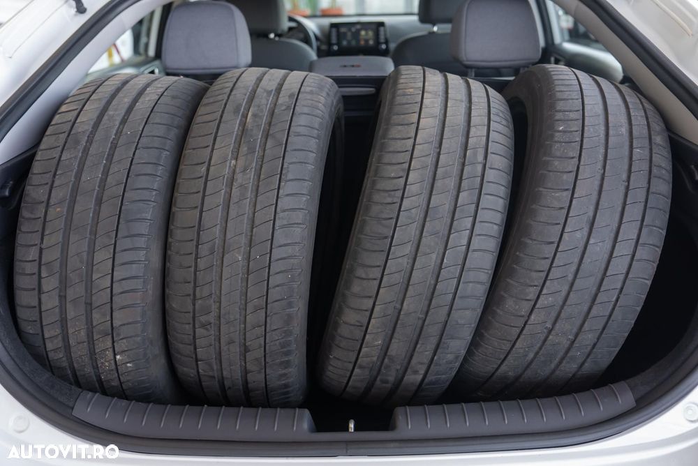 Hyundai IONIQ Hybrid 1.6 GDI Advantage - 12