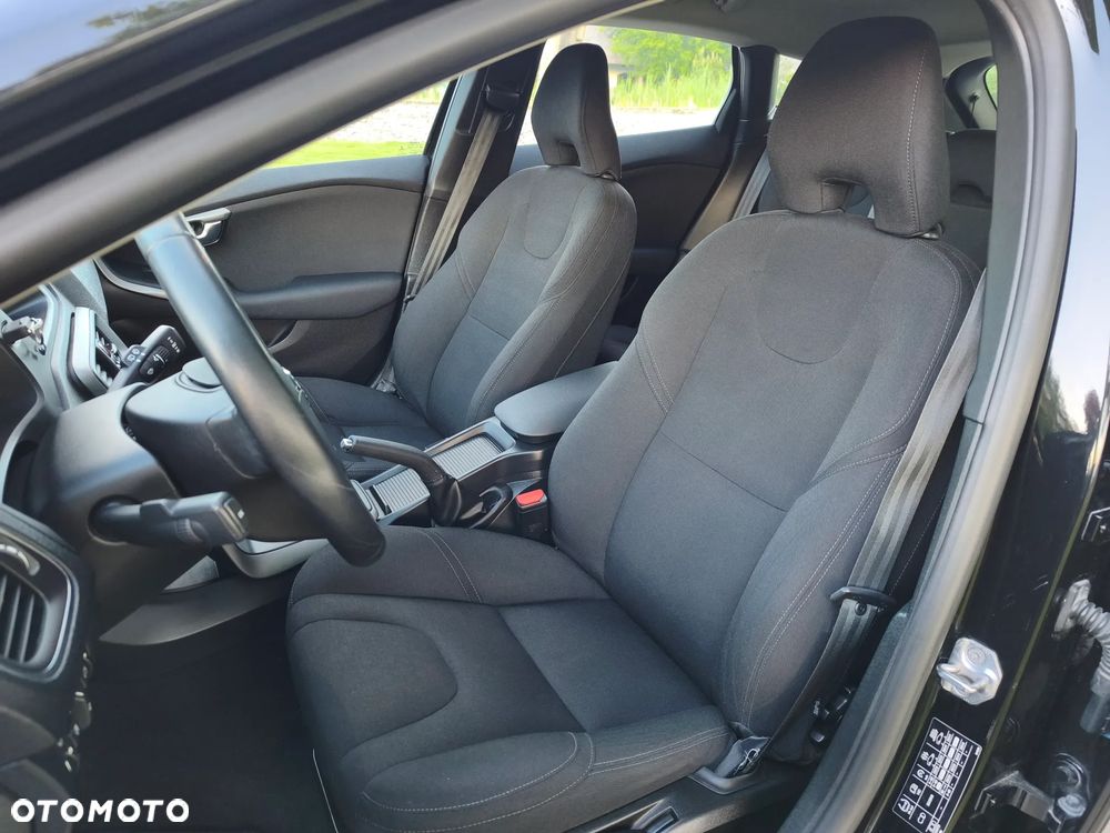 Volvo V40 D2 Drive-E Dynamic Edition - 22