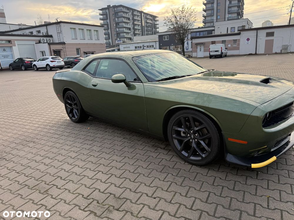 Dodge Challenger - 1