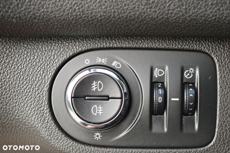 Opel Meriva - 16
