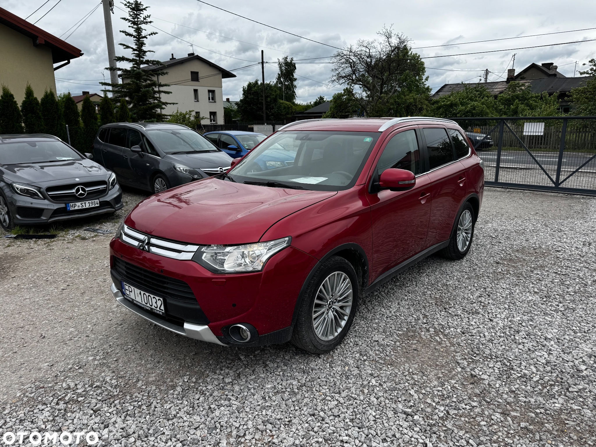 Mitsubishi Outlander 2.0 Instyle + 4WD CVT - 13
