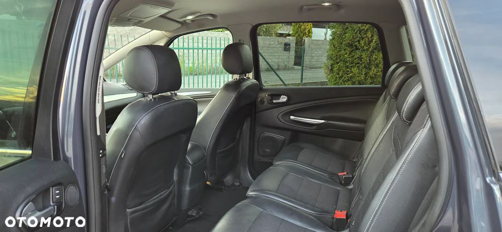 Ford S-Max 2.0 TDCi DPF Titanium - 22