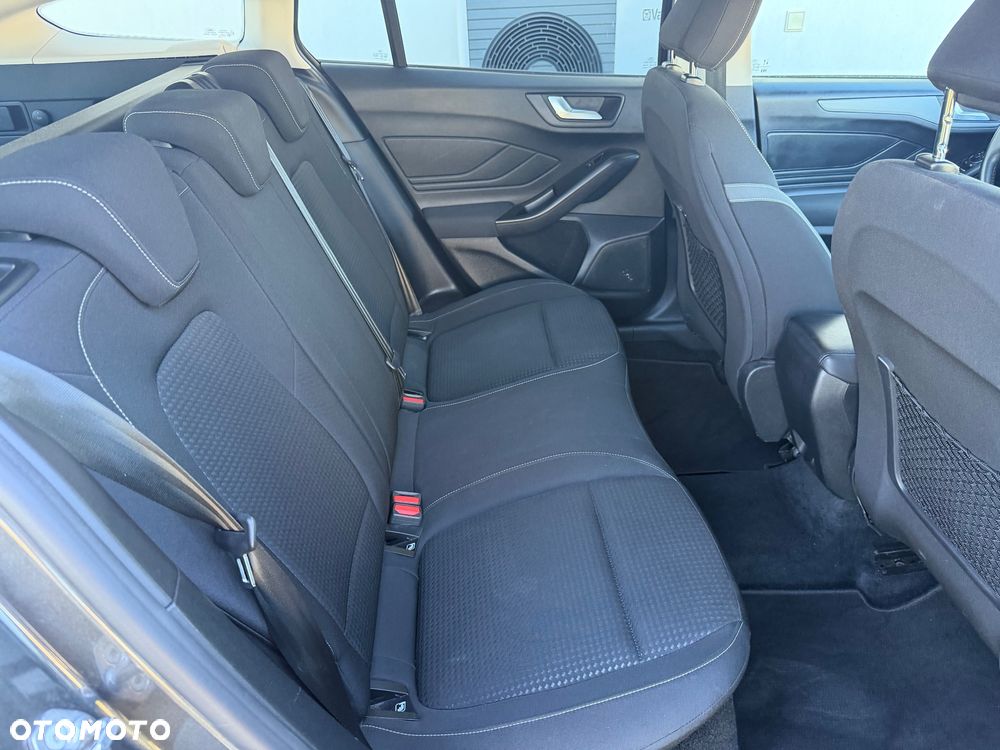 Ford Focus 1.5 EcoBlue Start-Stopp-System TITANIUM STYLE - 20