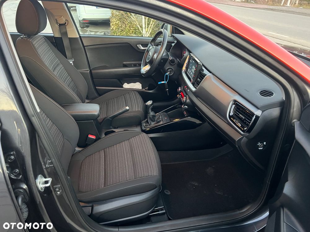 Kia Stonic 1.4 L - 33