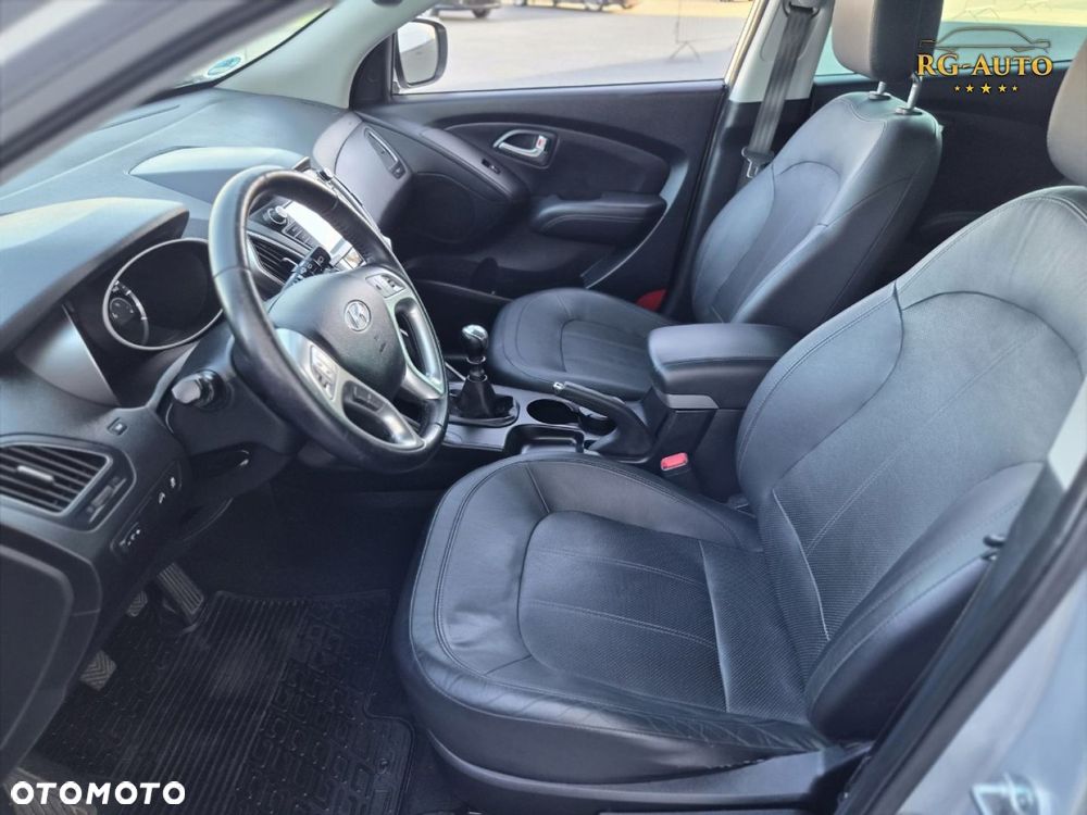 Hyundai ix35 - 23