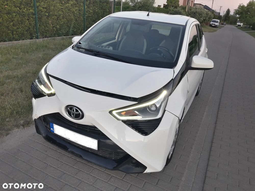 Toyota Aygo 1.0 VVT-i Black Edition - 1