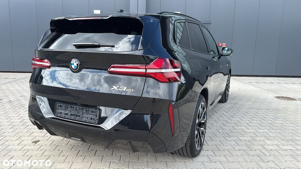 BMW X3 20 xDrive - 12