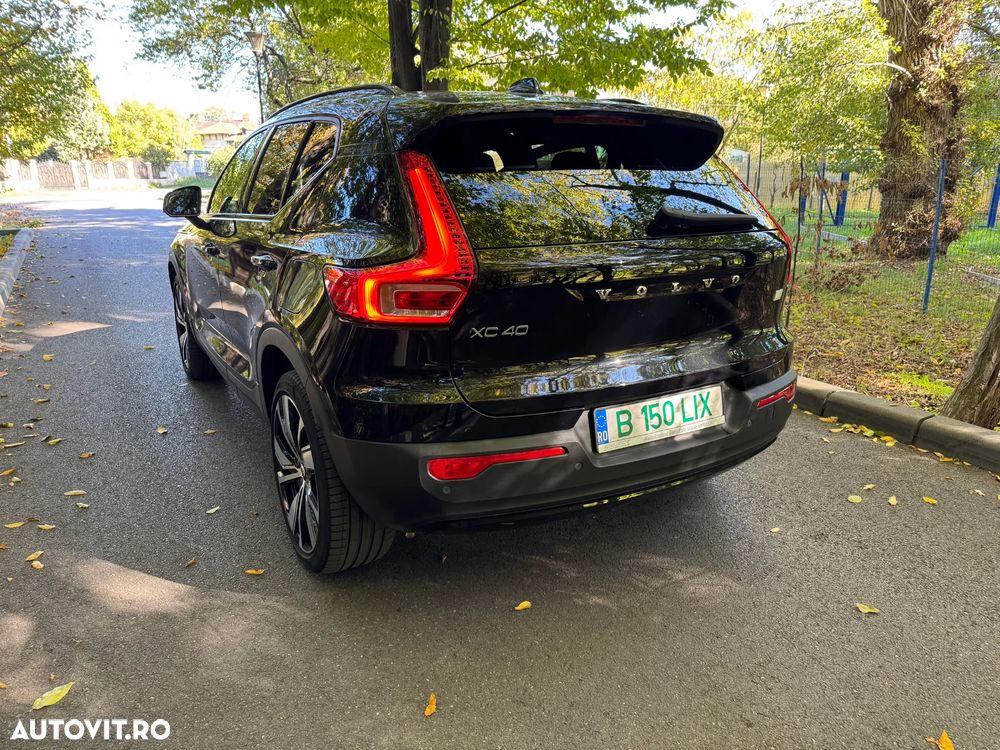 Volvo XC 40 Recharge Twin Motor AWD Ultimate - 4