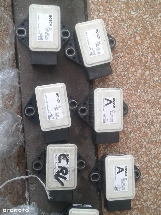 Czujnik ESP Żyroskop Toyota,avensis,auris,camry 89183-05030