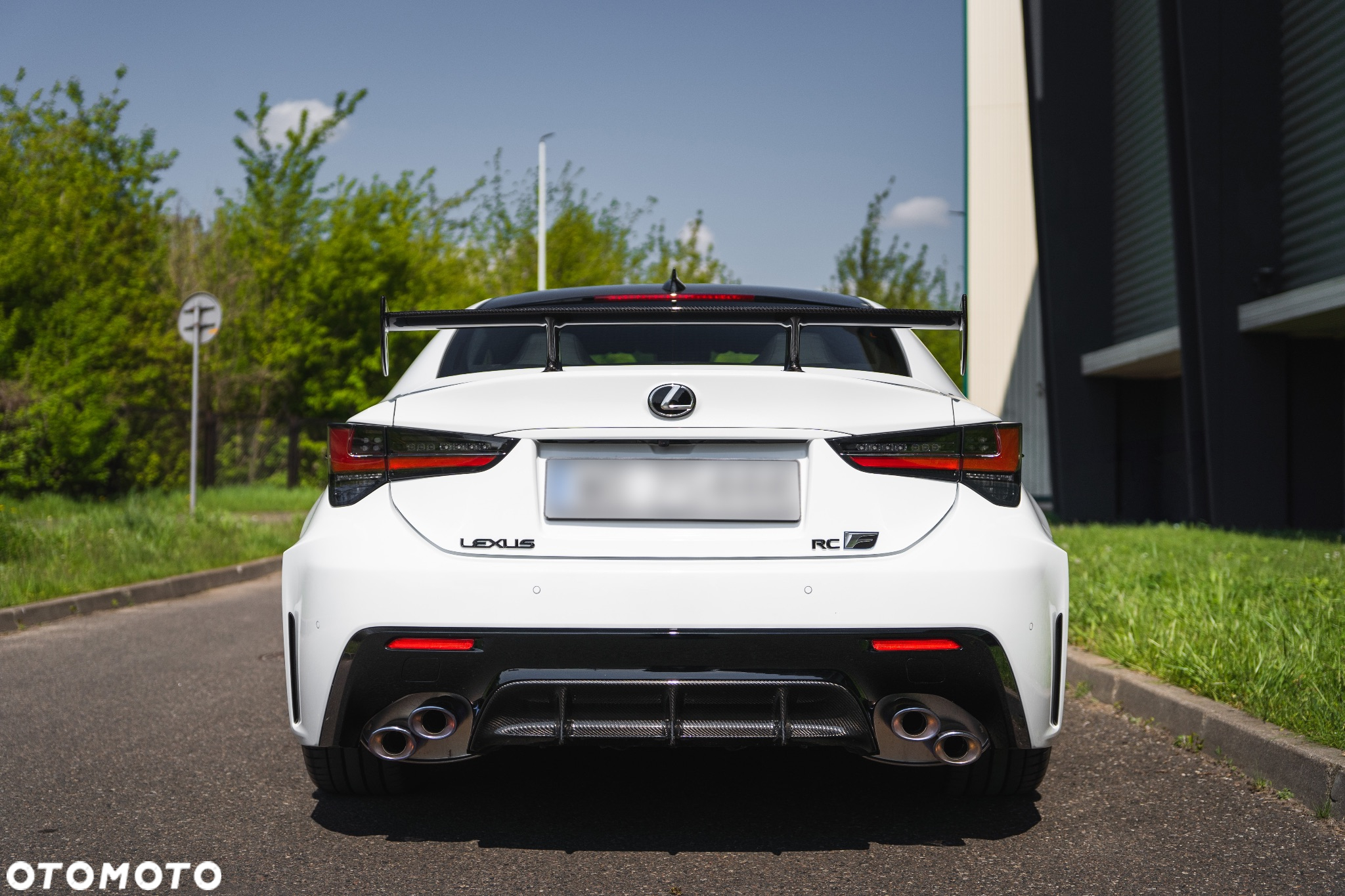 Lexus RC - 6
