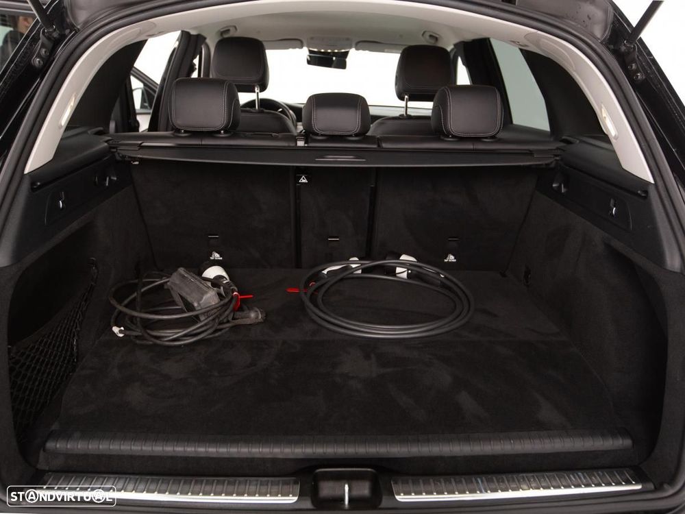 Mercedes-Benz GLC 300 de 4Matic - 12